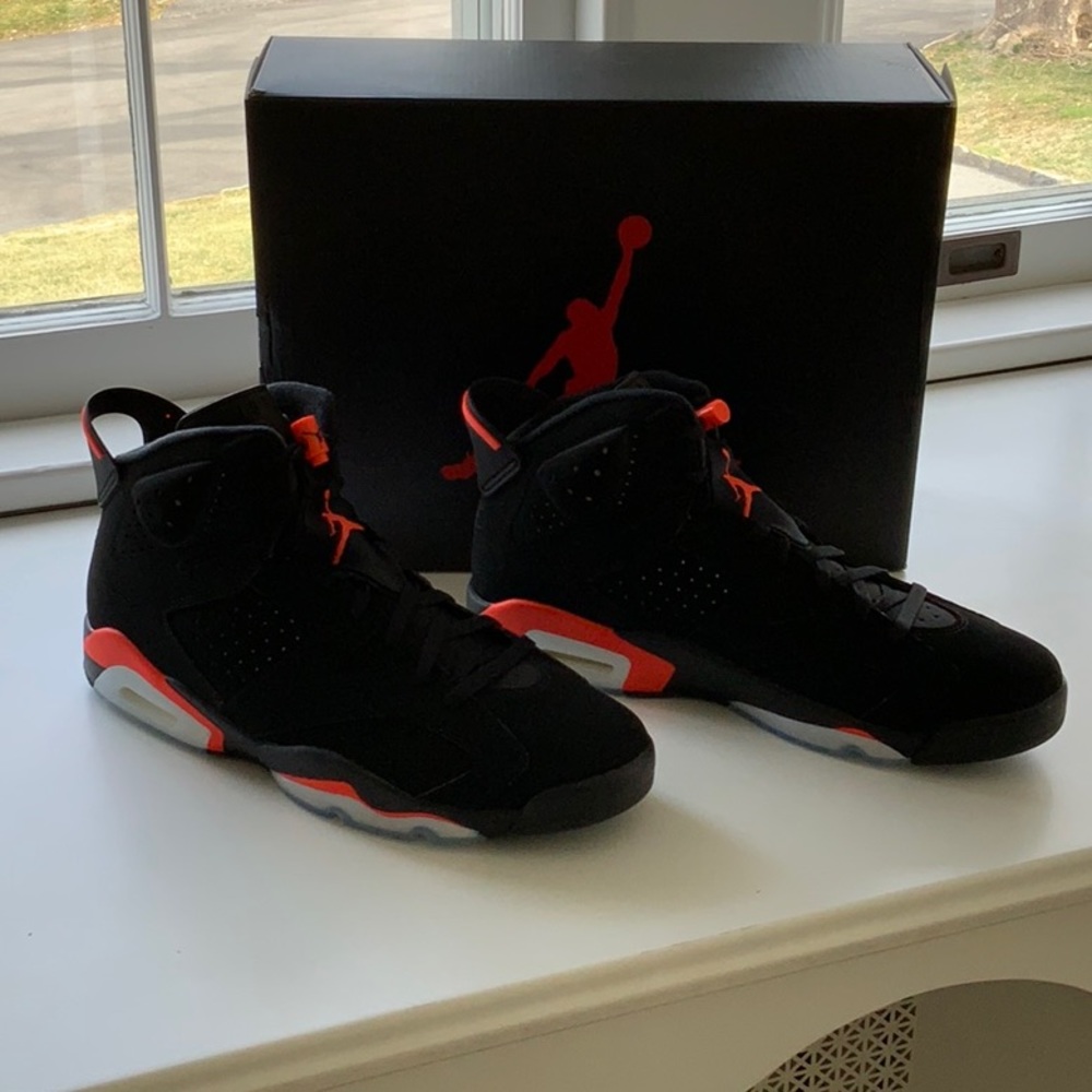 Jordan 6 Retro Black Infrared (2019).